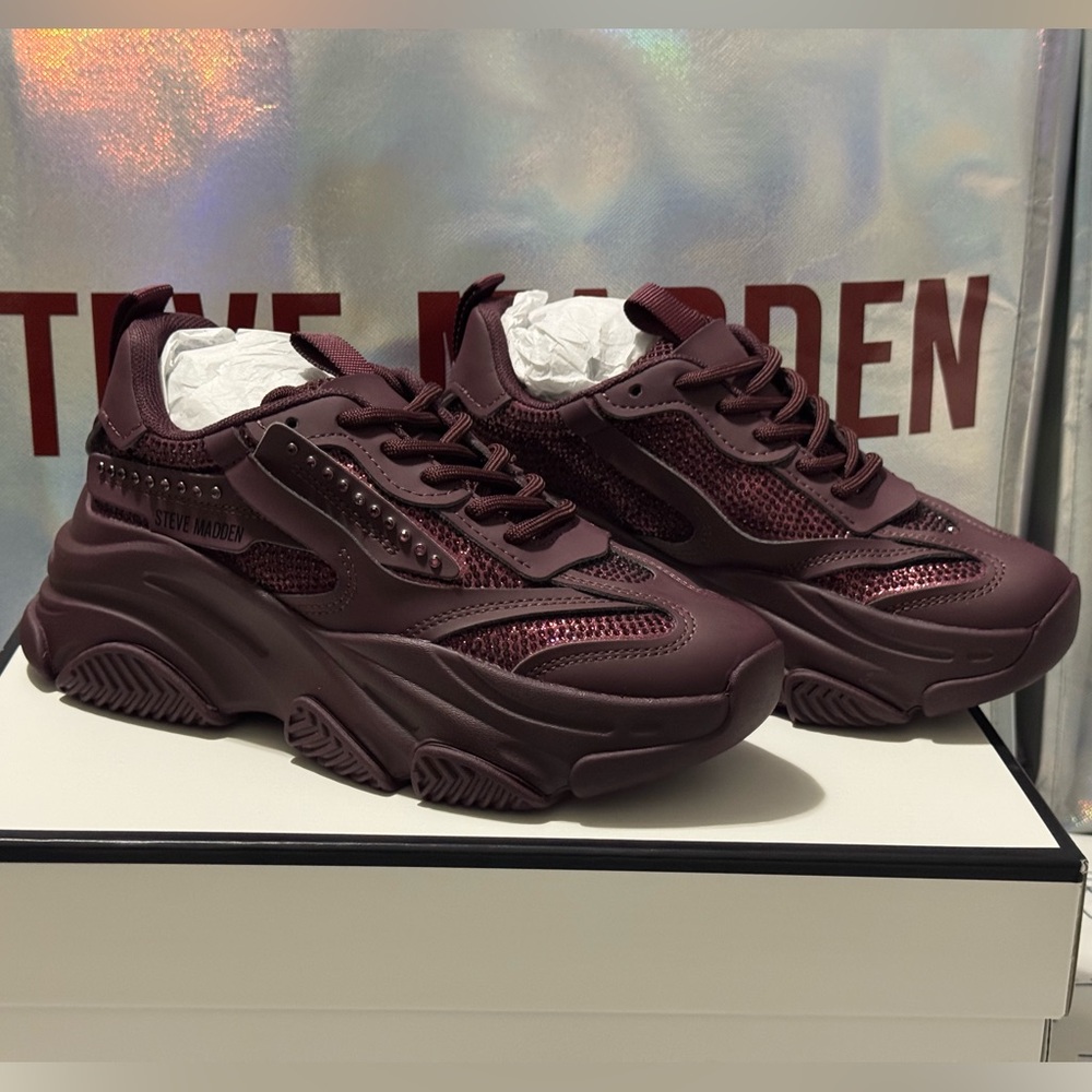 NEW! POSSESSION Steve Madden Wine color Sneakers size 6